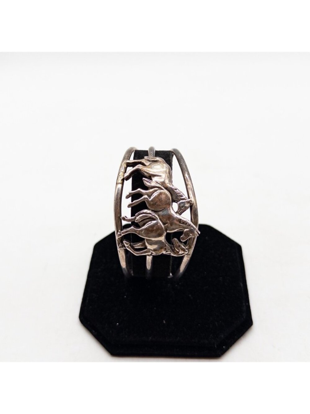 Classic Vintage HORSES EQUESTRIAN 33g Bangle Bracelet set in Sterling Silver